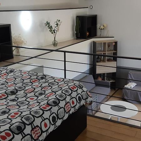 Apartamento Petit Loft Face Riviere Collobrières Exterior foto
